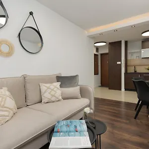  Apartament Family Near Pge Narodowy By Renters